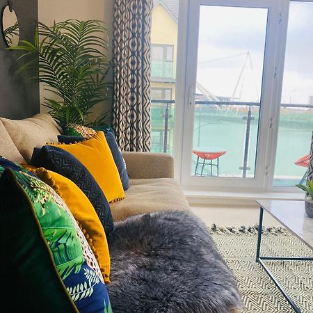 Luxury 2 Bedroom Waterfront Apartment With Balcony نيوبورت المظهر الخارجي الصورة